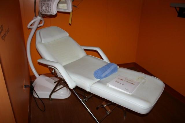 used Lumiere Excel with massage chair